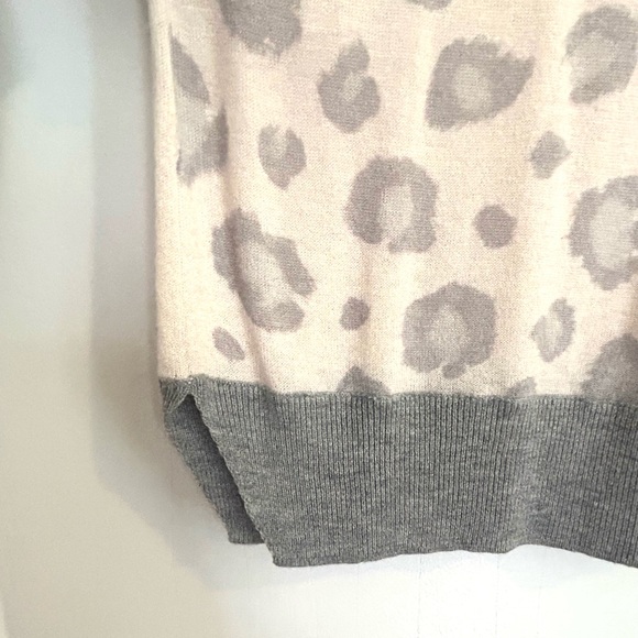 Rebecca Taylor Leopard Print Crew Neck Sweater - Picture 2 of 3